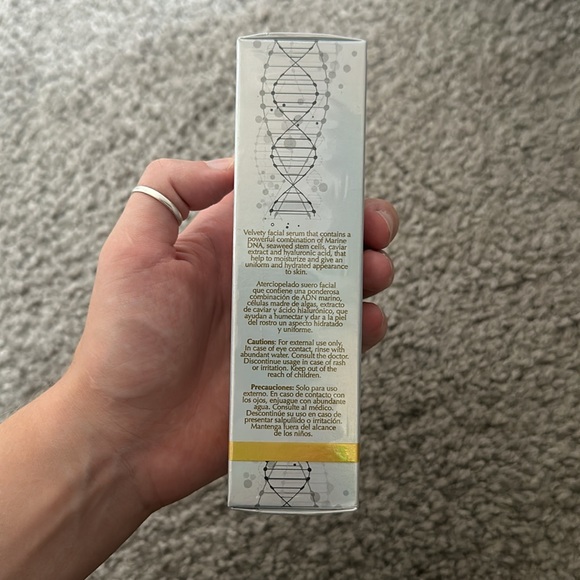 Terramar Time Freeze Facial Serum - Picture 2 of 2